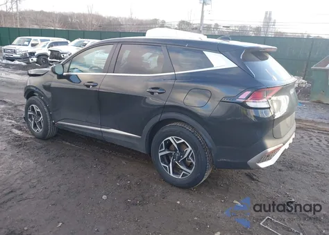 2023 Kia Sportage Lx z USA, uszkodzony, nr VIN KNDPUCAF2P7174015